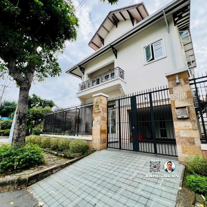 Bán Biệt Thự Góc 2 Mặt Tiền Nam Quang 2 Phú Mỹ Hưng – 270m², 5 Phòng Ngủ, HĐ Thuê 3.000 USD/Tháng