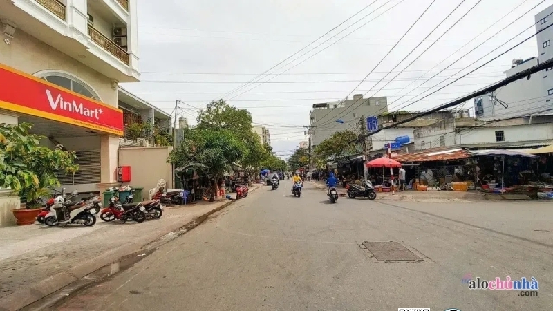 Bán Tòa CHDV 82 Lý Phục Man – 104 Phòng, Hầm + 8 Tầng, Dòng Tiền 400 Triệu/Tháng