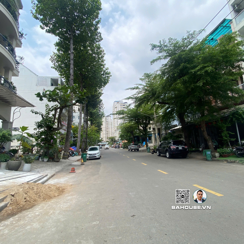 NHÀ PHỐ Phú Mỹ Hưng – HƯNG GIA 2 – THANG MÁY – GIÁ TỐT 
